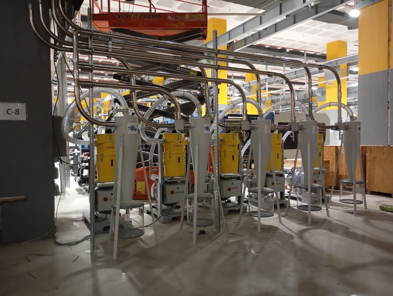 Production area where more than 120 loaders automatically feed the machine park